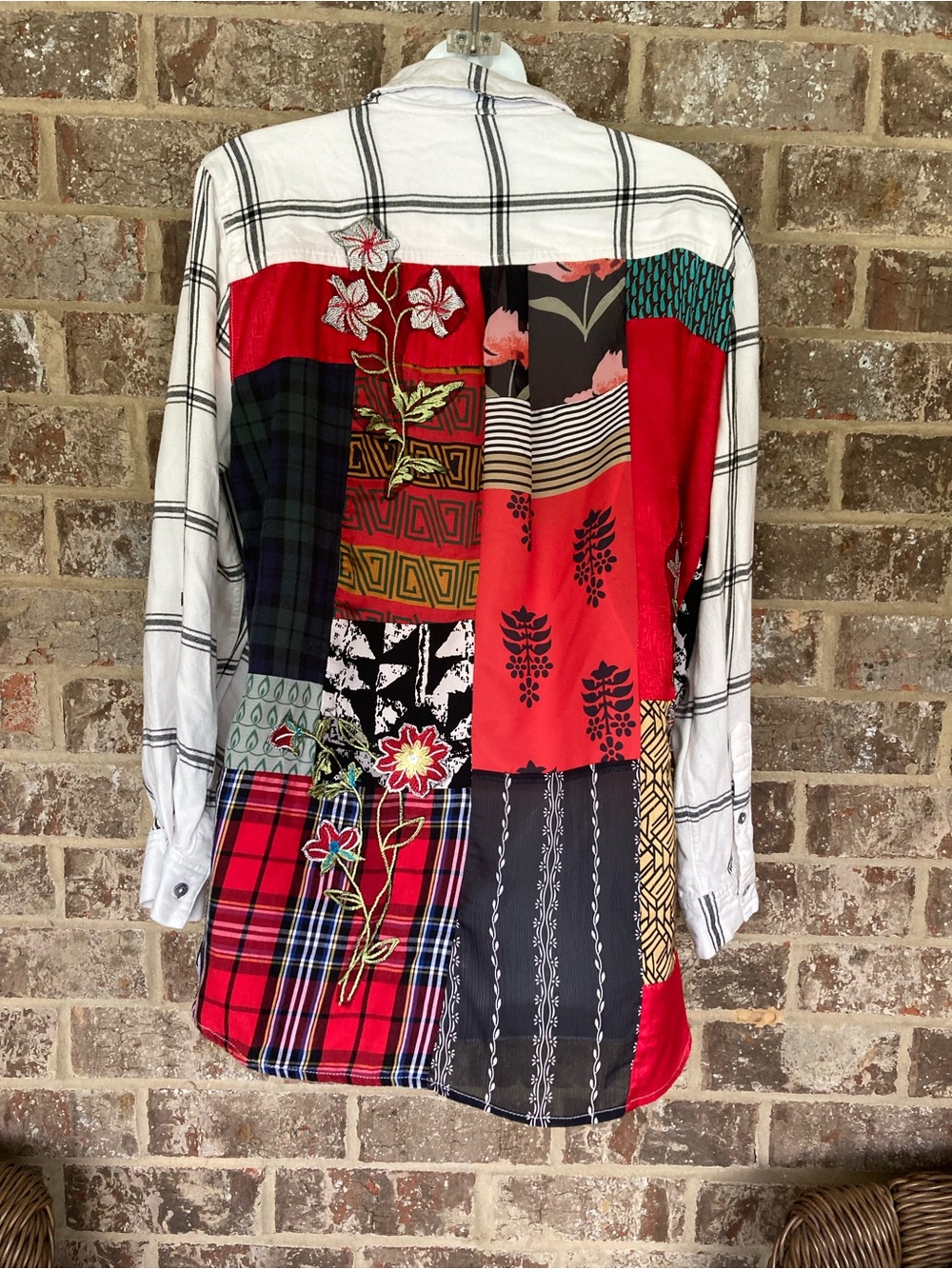 John Mark Artsy Patch Print Button down shirt Size XL black white plaid